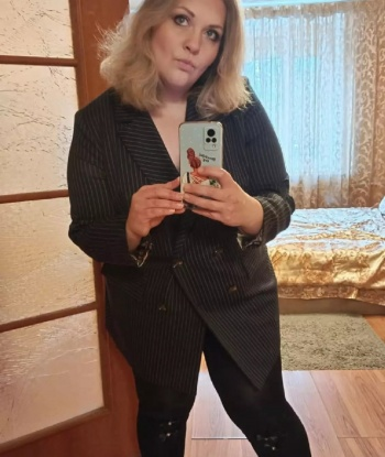 Со мной ты окунешься в мир наслаждения и истинной страсти. У меня есть опыт и я знаю, как сделать твое время со мной незабываемым. 😏
Моя привлекательная внешность и изящная фигура привлекут твои глаза с первого взгляда. 🔥 Я обожаю заниматься спортом, чтобы быть всегда в топовой форме. 💪 Мои услуги включают классический секс, оральный секс, массаж и многое другое. Я гарантирую, что ты останешься доволен нашей встречей.
У меня есть отличные отзывы от предыдущих клиентов, которые описывают меня как страстную и незабываемую любовницу. 💕 Мои фотографии настоящие, и я выгляжу даже лучше в реальной жизни.
Так что, если ты находишься в Москве или собираешься посетить этот великолепный город, не упусти свой шанс провести время со мной! Жду тебя, чтобы осуществить твои самые сокровенные желания. 😉💋 Дарья