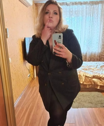Со мной ты окунешься в мир наслаждения и истинной страсти. У меня есть опыт и я знаю, как сделать твое время со мной незабываемым. 😏
Моя привлекательная внешность и изящная фигура привлекут твои глаза с первого взгляда. 🔥 Я обожаю заниматься спортом, чтобы быть всегда в топовой форме. 💪 Мои услуги включают классический секс, оральный секс, массаж и многое другое. Я гарантирую, что ты останешься доволен нашей встречей.
У меня есть отличные отзывы от предыдущих клиентов, которые описывают меня как страстную и незабываемую любовницу. 💕 Мои фотографии настоящие, и я выгляжу даже лучше в реальной жизни.
Так что, если ты находишься в Москве или собираешься посетить этот великолепный город, не упусти свой шанс провести время со мной! Жду тебя, чтобы осуществить твои самые сокровенные желания. 😉💋 Дарья
